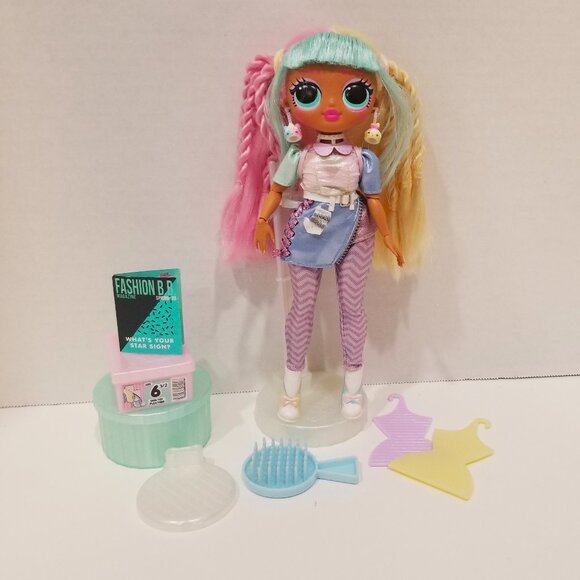L.O.L. Surprise! O.M.G. Candylicious Doll & Accessories, VGUC - EUC - Picture 3 of 11